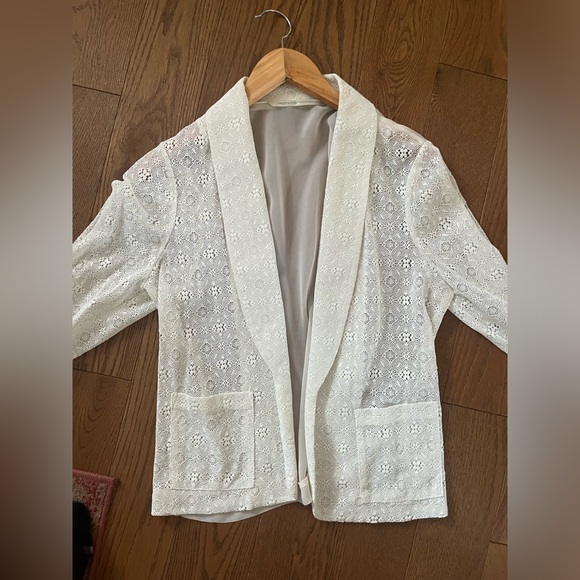 White, Silk Lace Jacket by Twelfth Street by Cynthia Vincent - Picture 3 of 4